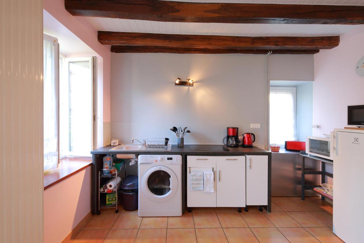 Gite La Loge Des Fees Latillé Exteriér fotografie